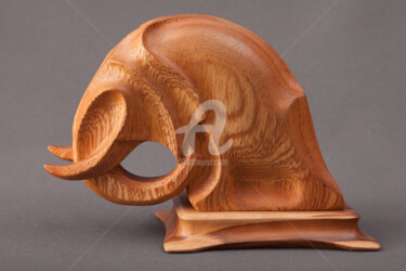 Скульптура под названием "Слон" - Сергей Чеченов, Подлинное произведение искусства, Дерево