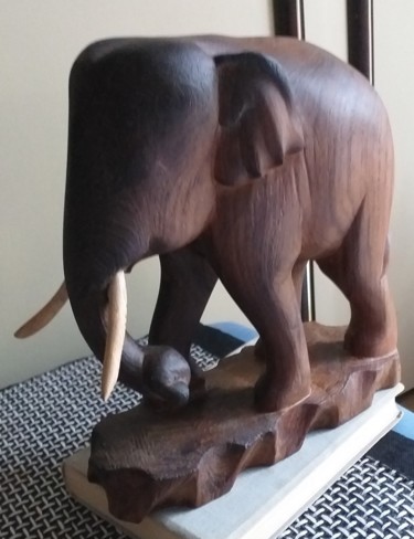 Sculpture titled "elephant" by Esko, Original Artwork, Wood