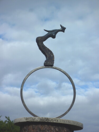 Escultura titulada "OLYMPIA Bronze sur…" por Sonia Mandel, Obra de arte original, Metales