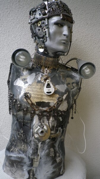 Design intitulée "buste metal-007.jpg" par Sophie Denize, Œuvre d'art originale, Objets