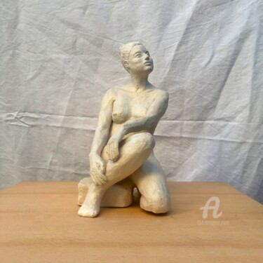 Sculpture titled "Christina 1" by Sophie Laurent Lazinier, Original Artwork, Clay