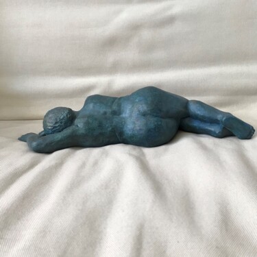 Escultura intitulada "Chrysalide - Sculpt…" por Sophie Laurent Lazinier, Obras de arte originais, Terracota