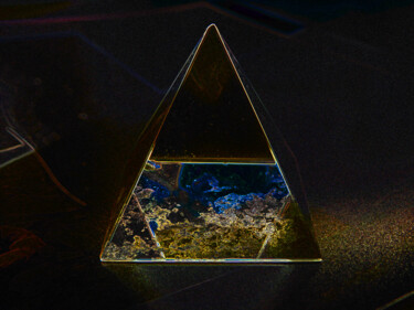 Photography titled "La-pyramide-noire" by Sorin Niculae Lazar, Original Artwork