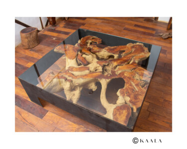 Художественная композиция под названием "Table basse en raci…" - Soumaila Kanla, Подлинное произведение искусства, Мебель