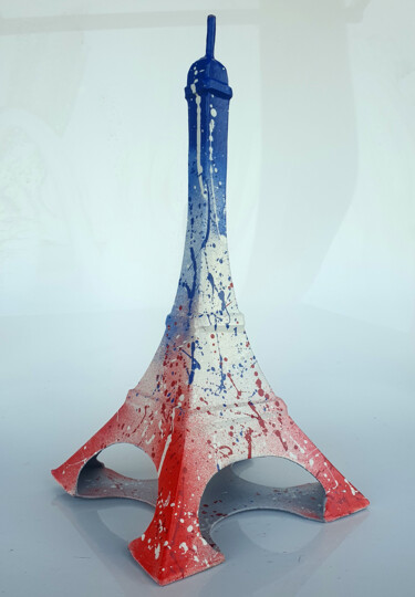 Escultura intitulada "SPACO    Tour Eiffe…" por Spaco, Obras de arte originais, Papel machê