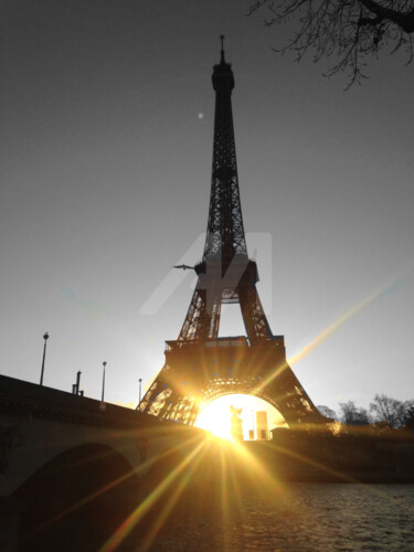 Photographie intitulée "Eiffel tower black…" par Splash, Œuvre d'art originale