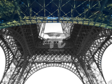 Фотография под названием "Eiffel tower black…" - Splash, Подлинное произведение искусства