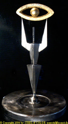 Skulptur mit dem Titel "Stahlskulptur Filmp…" von Stahl Farbe, Original-Kunstwerk, Metalle