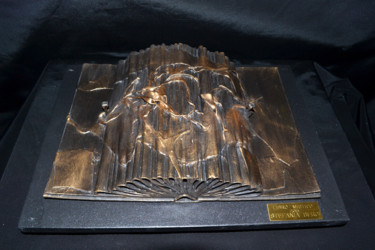 Scultura intitolato "Libro Mistico" da Stefania Sergi, Opera d'arte originale