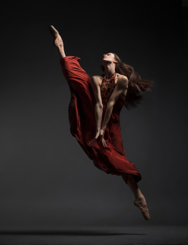 Fotografia intitolato "red dance explosion…" da Vadim Stein, Opera d'arte originale