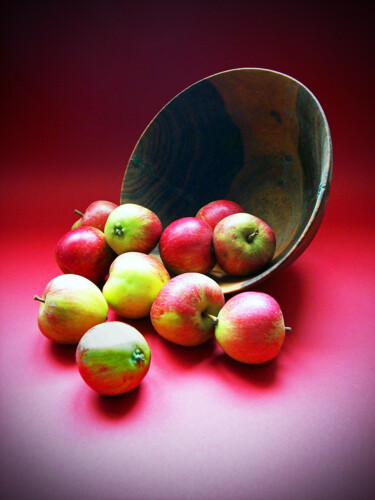 Photography titled "APPLES AND TUNISIAN…" by Stephen Conroy, Original Artwork, Digital Photography