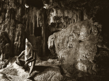 Photographie intitulée "Chaman des grottes…" par Steve Drevet, Œuvre d'art originale, Photographie numérique