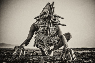 Chaman des landes - 1 Photographie intitulée "Chaman des landes -…" par Steve Drevet, Œuvre d'art originale, Photographie numérique