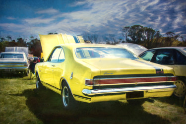 Fotografie getiteld "Yellow Holden HK Mo…" door Stuart Row, Origineel Kunstwerk