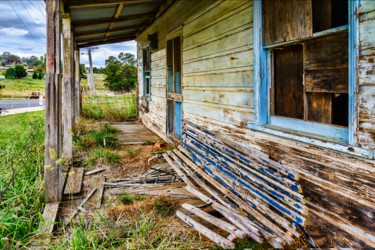 Photography titled "Crookwell Cottage" by Stuart Row, Original Artwork, Digital Photography