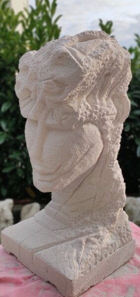 Sculptuur getiteld "MAYA /ILLUSION" door Sublim By Nadoumi, Origineel Kunstwerk, Cellenbeton
