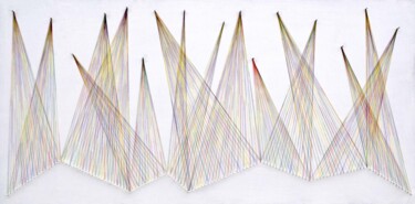 Skulptur mit dem Titel "Nailed it Series No…" von Sumit Ratta, Original-Kunstwerk, Glas Auf Holzplatte montiert