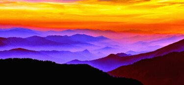 Arte digitale intitolato "Misty Mountains Sun…" da Susan Maxwell Schmidt, Opera d'arte originale, Fotomontaggio
