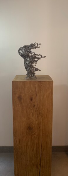 Скульптура под названием "french bulldogg in…" - Sven Göfert, Подлинное произведение искусства, Металлы