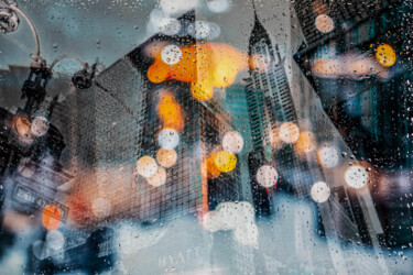 Fotografie mit dem Titel "RAINY DAYS IN NEW Y…" von Sven Pfrommer, Original-Kunstwerk, Analogdruck Auf Aluminium montiert