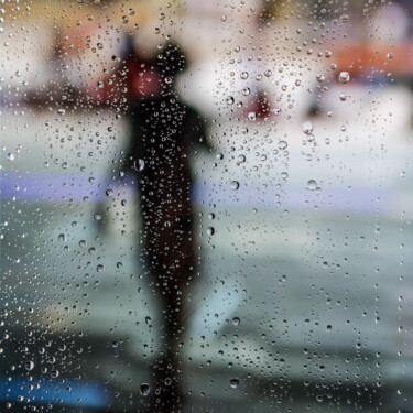 Fotografie getiteld "RAINY DAYS IN HONG…" door Sven Pfrommer, Origineel Kunstwerk, Film Print Gemonteerd op Aluminium