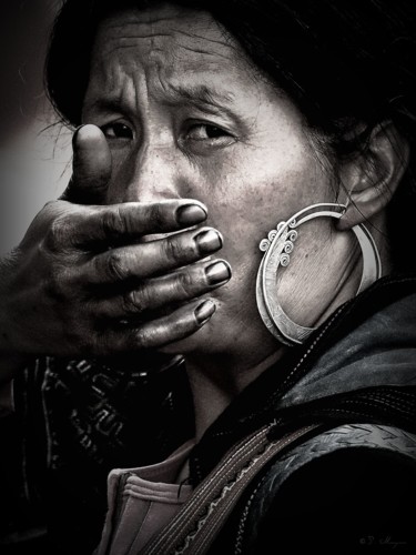 Portrait d'une femme à Sapa. Photographie intitulée "Portrait d'une femm…" par Manguer, Œuvre d'art originale