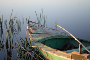 Photography titled "The Boat I" by Sylvestre Bonnet, Original Artwork, Non Manipulated Photography