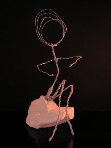 Sculpture intitulée "MADEMOISELLE" par Sylvia Janik, Œuvre d'art originale, Métaux