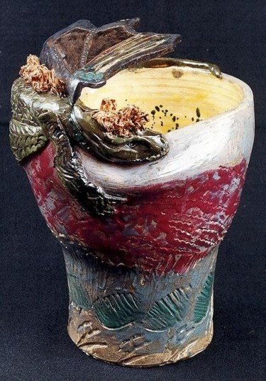 Sculpture titled "Dragão" by Sylvia Serra Barreto, Original Artwork, Ceramics