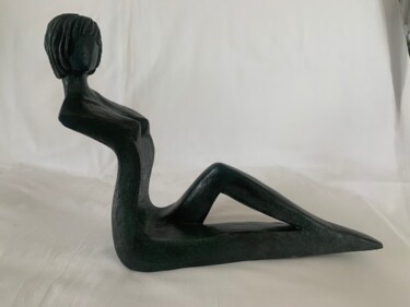Sculpture titled "CARLA" by Sylvie Allais, Original Artwork, Terra cotta