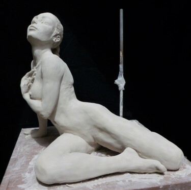 Скульптура под названием "Natte à Elle" - Sylvie Bourély (SB), Подлинное произведение искусства, Терракота