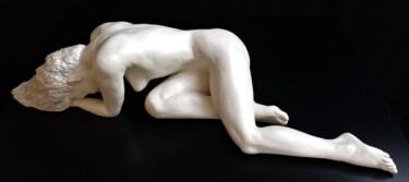 Sculpture intitulée "B'ELLE endormie .." par Sylvie Bourély (SB), Œuvre d'art originale, Terre cuite