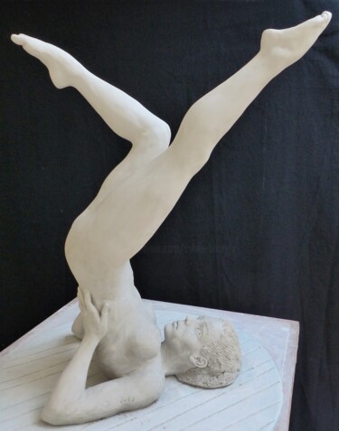 Sculpture titled "Chand'Elle" by Sylvie Bourély (SB), Original Artwork, Terra cotta