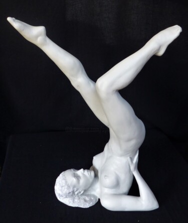「Chand'Elle ..」というタイトルの彫刻 Sylvie Bourély (SB)によって, オリジナルのアートワーク, テラコッタ