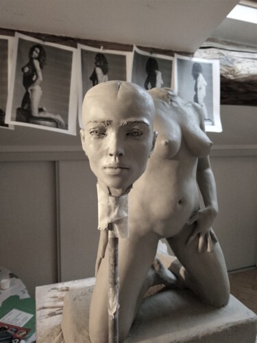 Sculpture titled "étape 16" by Sylvie Bourély (SB), Original Artwork, Clay