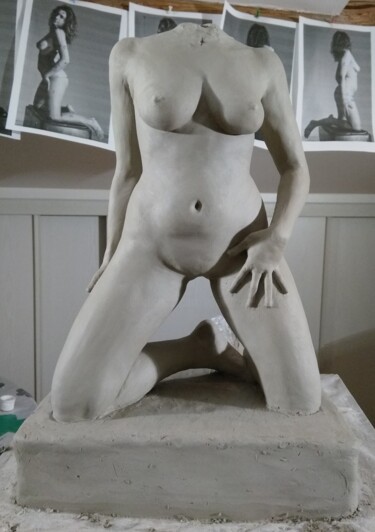 Sculpture titled "étape 13" by Sylvie Bourély (SB), Original Artwork, Clay