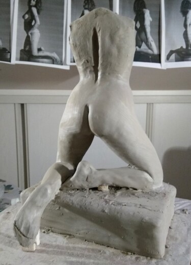 Sculpture titled "étape 10" by Sylvie Bourély (SB), Original Artwork, Clay