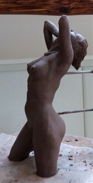 Skulptur mit dem Titel "J'ose espérer" von Sylvie Bourély (SB), Original-Kunstwerk, Ton