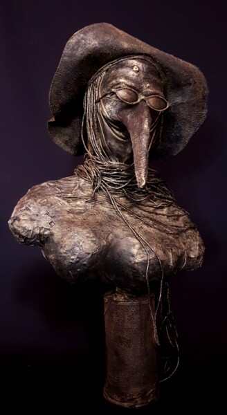 Sculpture intitulée ""Sorcière je suis"" par Sylvie Bublex, Œuvre d'art originale, Papier mâché