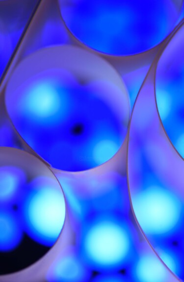 Photography titled "POIS BLEUS" by Sylvie Grimaldi, Original Artwork, Digital Photography Mounted on Aluminium