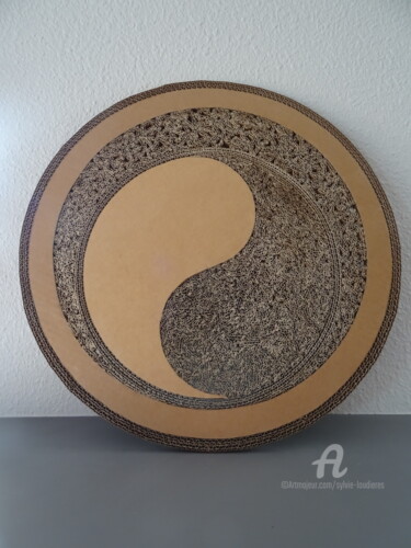 Sculpture titled "Tondo Yin Yang #2 R…" by Sylvie Loudieres, Original Artwork, Cardboard Mounted on Cardboard