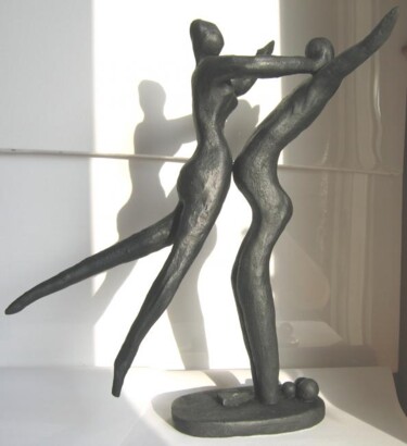 Sculpture intitulée "Elle me fait tourne…" par Sylvie Roger-Boucher, Œuvre d'art originale, Terre cuite