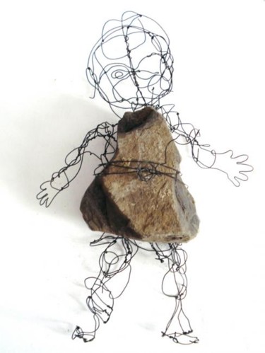 Sculpture intitulée "L'enfance ne doit j…" par Sylvie Tisserand, Œuvre d'art originale, Pierre