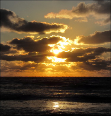 Photographie intitulée "last rays of sunshi…" par Tom Schrijver, Œuvre d'art originale, Photographie numérique