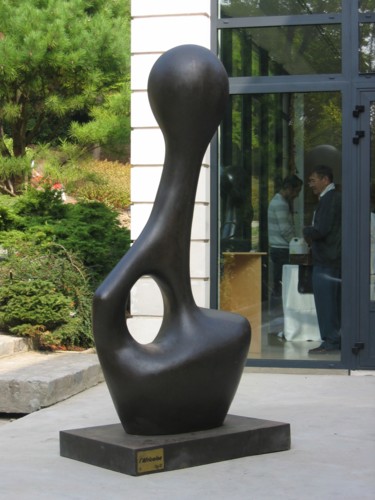 Скульптура под названием "l'Africaine" - Georges Tag, Подлинное произведение искусства, Пластмасса
