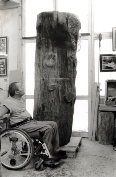 Escultura titulada "LE TRONC DE CHÊNE A…" por Georges Tag, Obra de arte original, Madera