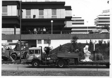 Sculptuur getiteld "installation de la…" door Georges Tag, Origineel Kunstwerk