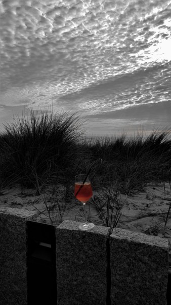 Photography titled "sundown drink" by Tanja Niegsch, Original Artwork, Digital Photography