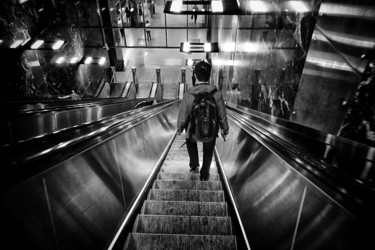 Fotografia intitulada "MetroLife 5" por Alexander Tarasenkov, Obras de arte originais, Fotografia Não Manipulada