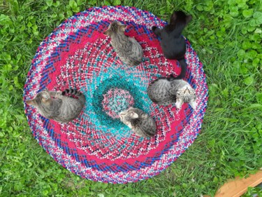 Текстильное искусство под названием "Плетеный коврик" - Татьяна Паола, Подлинное произведение искусства, Ткань